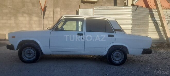 LADA (VAZ) 2107-4