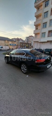 Volkswagen Passat-4
