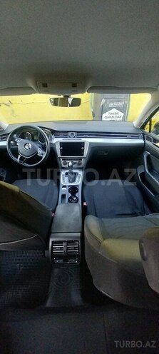 Volkswagen Passat-3