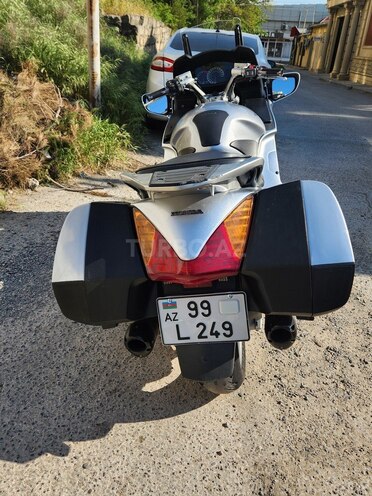 Honda CTX 1300-3