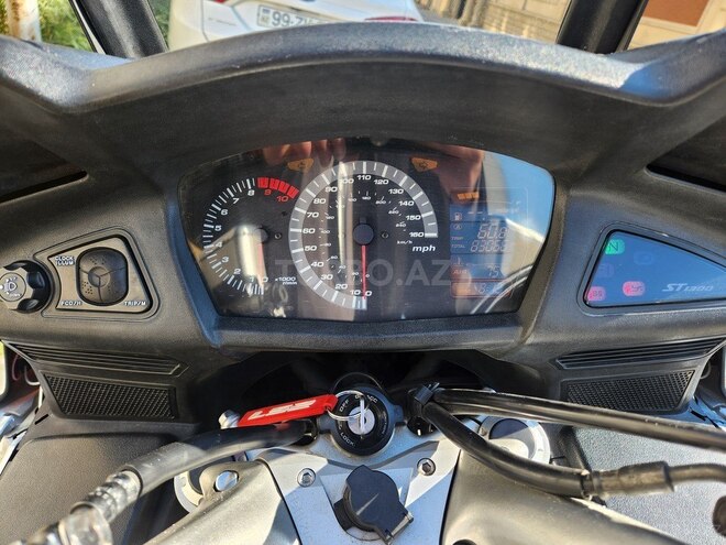 Honda CTX 1300-6