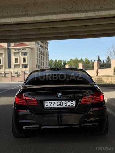 BMW 528-9