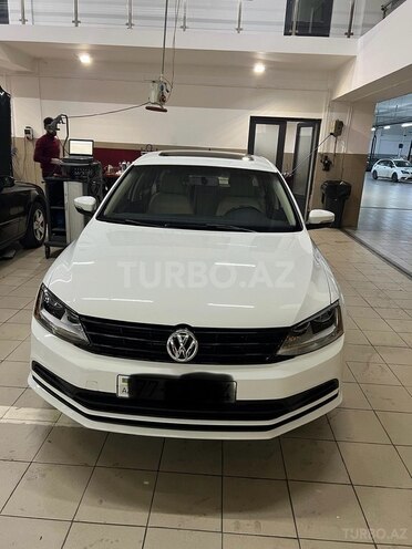 Volkswagen Jetta-1