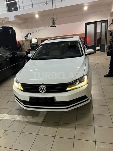 Volkswagen Jetta-2