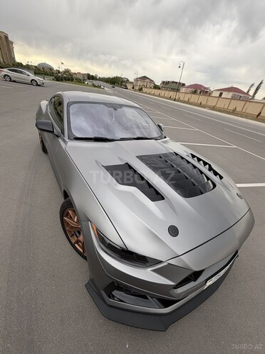 Ford Mustang-2