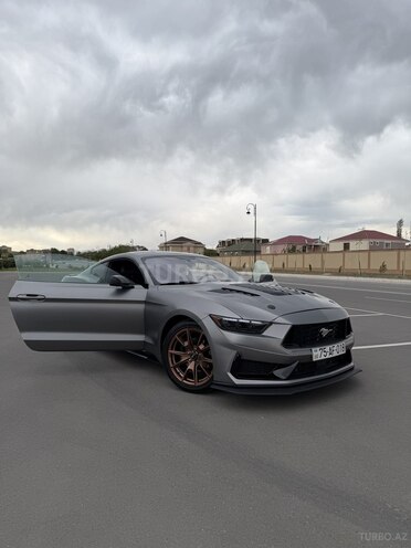 Ford Mustang-12