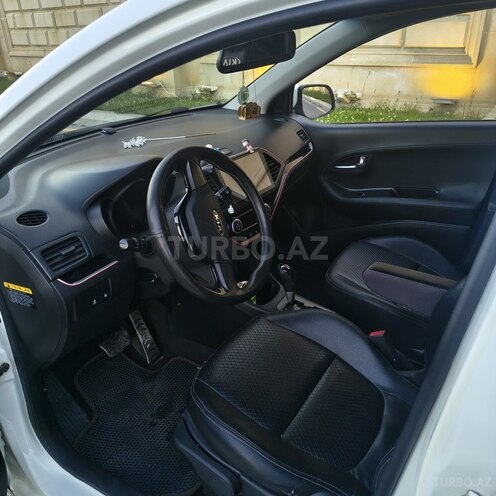 Kia Picanto-10