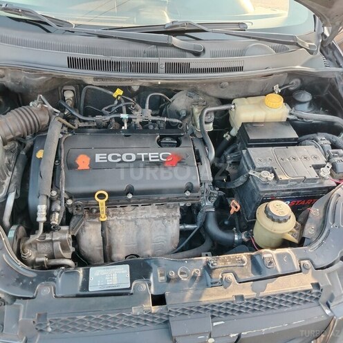 Chevrolet Aveo-6