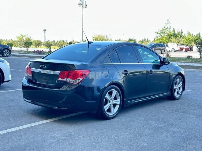 Chevrolet Cruze-4