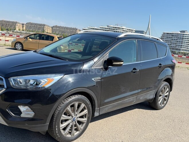 Ford Escape-18