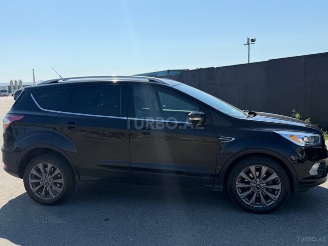 Ford Escape-19