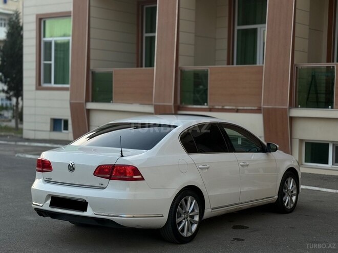 Volkswagen Passat-6