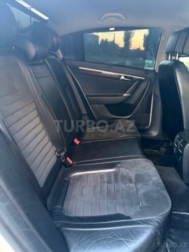 Volkswagen Passat-15