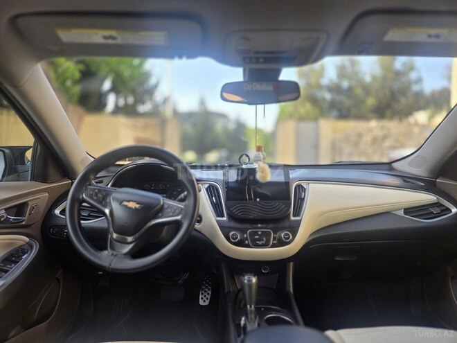 Chevrolet Malibu-6
