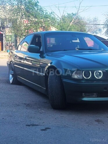 BMW 728-2