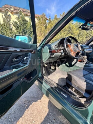 BMW 728-13