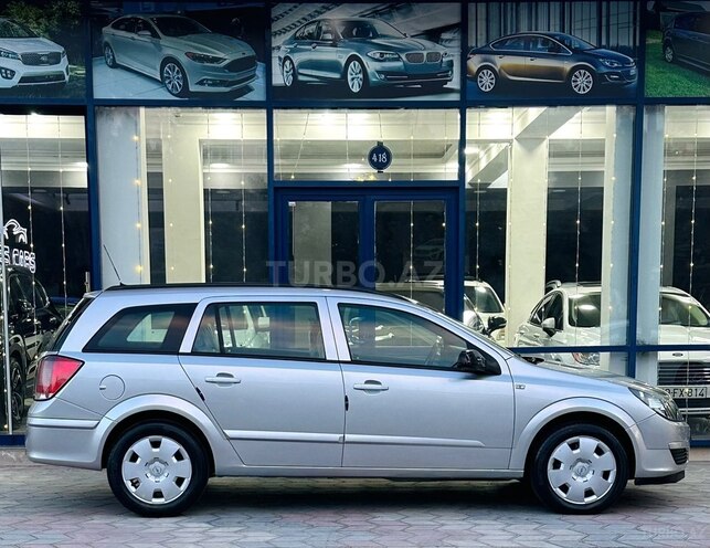 Opel Astra-11