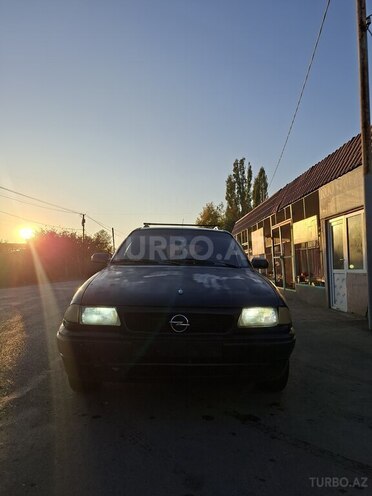 Opel Astra-1