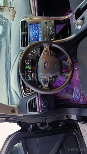 Ford Fusion (North America)-17