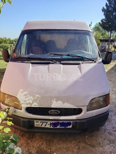Ford Transit-1