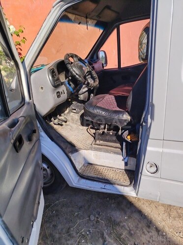 Ford Transit-3