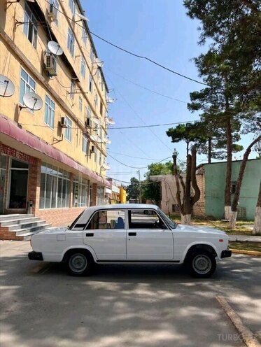 LADA (VAZ) 2107-4
