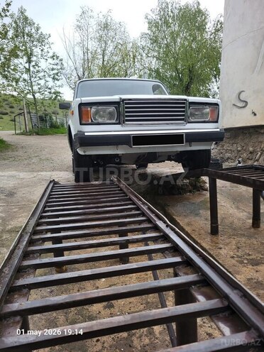 LADA (VAZ) 2107-2