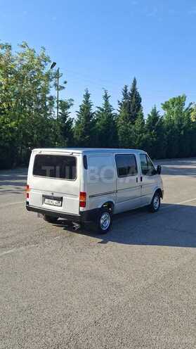 Ford Transit-6