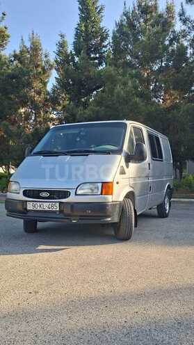 Ford Transit-3