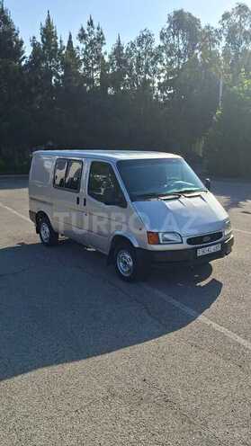 Ford Transit-2