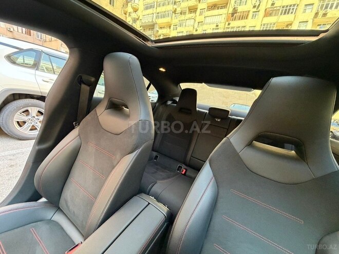 Mercedes CLA 250 e-19
