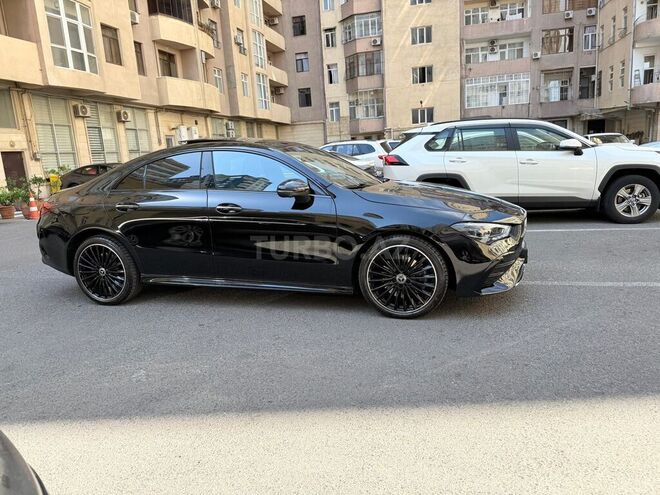 Mercedes CLA 250 e-9
