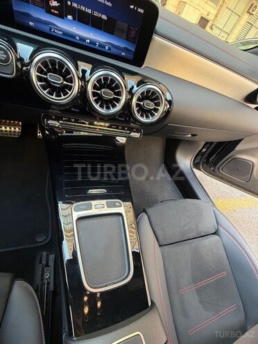 Mercedes CLA 250 e-18