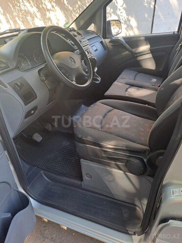 Mercedes Vito-12