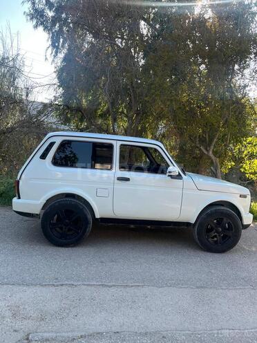 LADA (VAZ) Niva-2