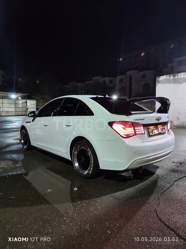 Chevrolet Cruze-16