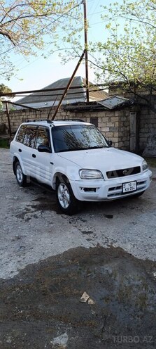 Toyota RAV4-4