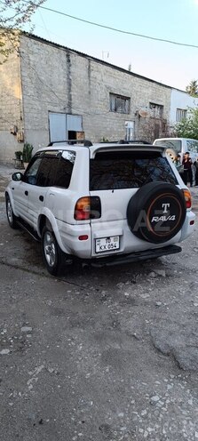 Toyota RAV4-2