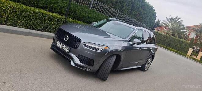 Volvo XC90-1