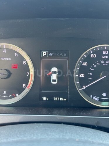 Hyundai Sonata-9