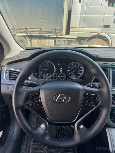 Hyundai Sonata-10