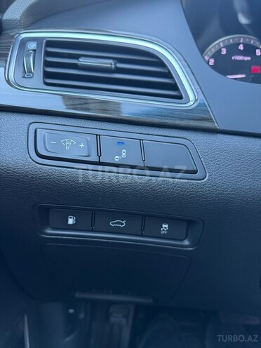 Hyundai Sonata-18