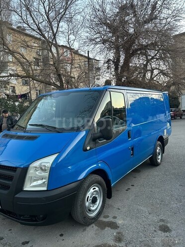 Ford Transit-2