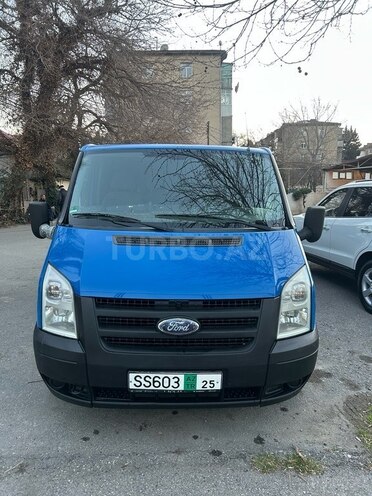 Ford Transit-1