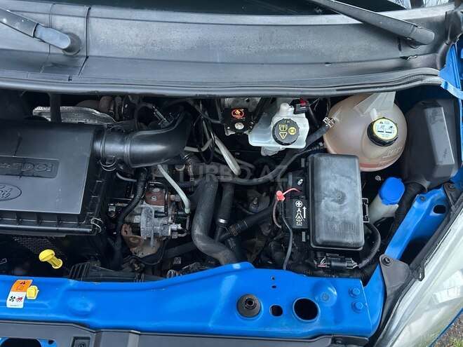 Ford Transit-14