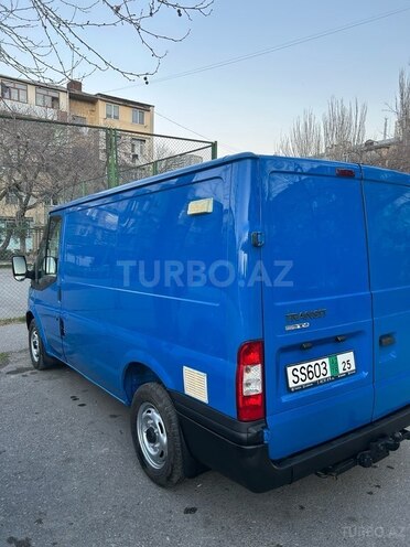 Ford Transit-5