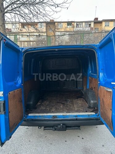Ford Transit-8