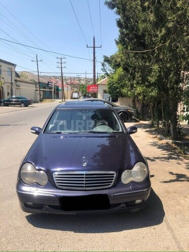 Mercedes C 200-1