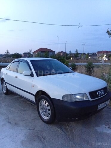 Audi A4-6