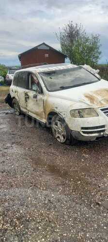 Volkswagen Touareg-3